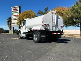 Freightliner M2  3