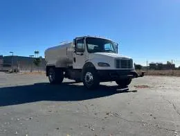 Freightliner M2  7