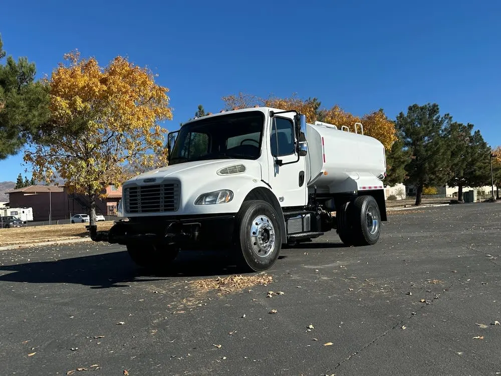 Freightliner M2  1
