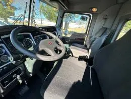 Kenworth T800  9