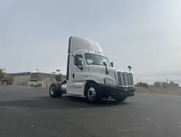 Freightliner Cascadia 125  7