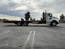 Kenworth T440  4