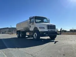 Freightliner M2  7