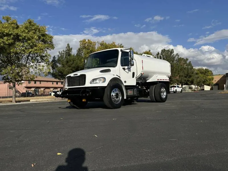 Freightliner M2 1
