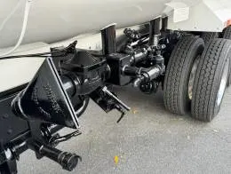 Freightliner M2  13