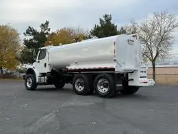 Freightliner M2  3