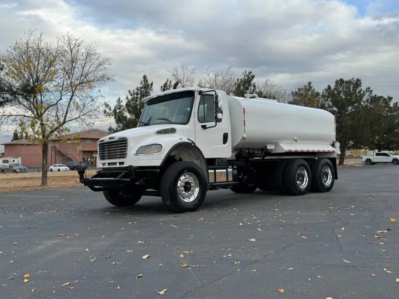 Freightliner M2 1