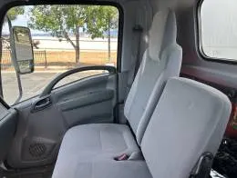 Isuzu NPR-HD  10