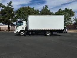 Isuzu NPR-HD  2