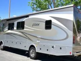 Fleetwood Storm 32V Other_Vehicles 39
