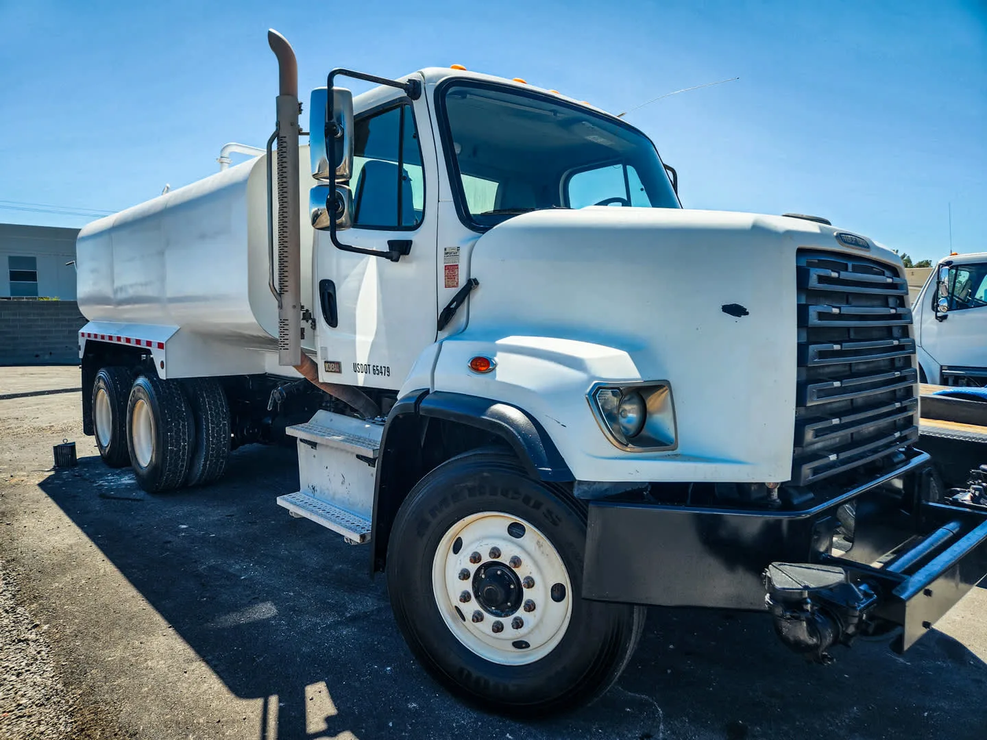 Freightliner 108SD Water_Trucks 1