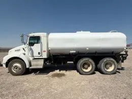 Kenworth T300  1