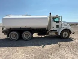 Kenworth T300  2