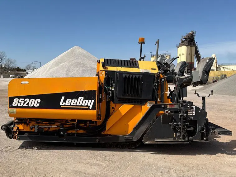 LeeBoy  Asphalt_Pavers LeeBoy_8520C_Asphalt_Paver_C