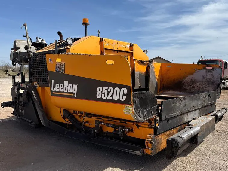 LeeBoy Asphalt_Pavers LeeBoy_8520C_Asphalt_Paver_A