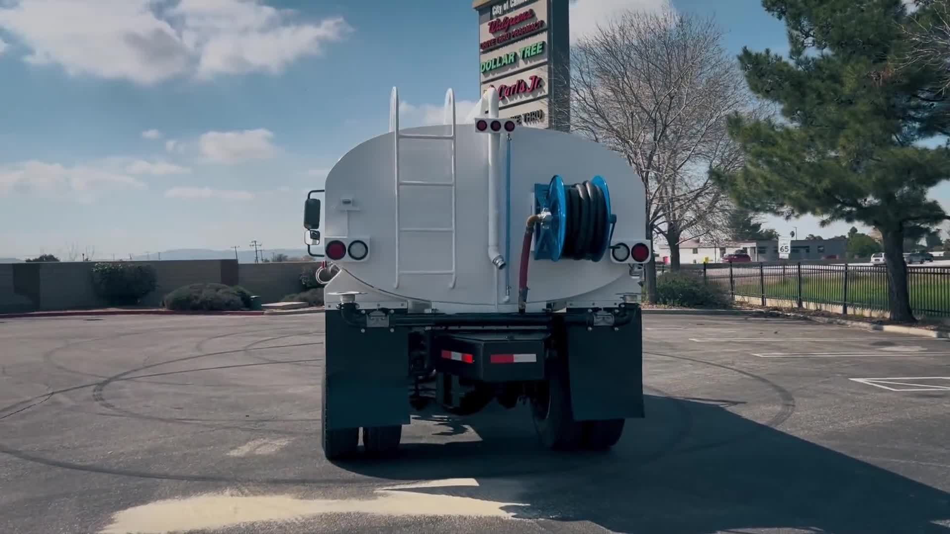 2017 International 4300 Water Truck - 8831