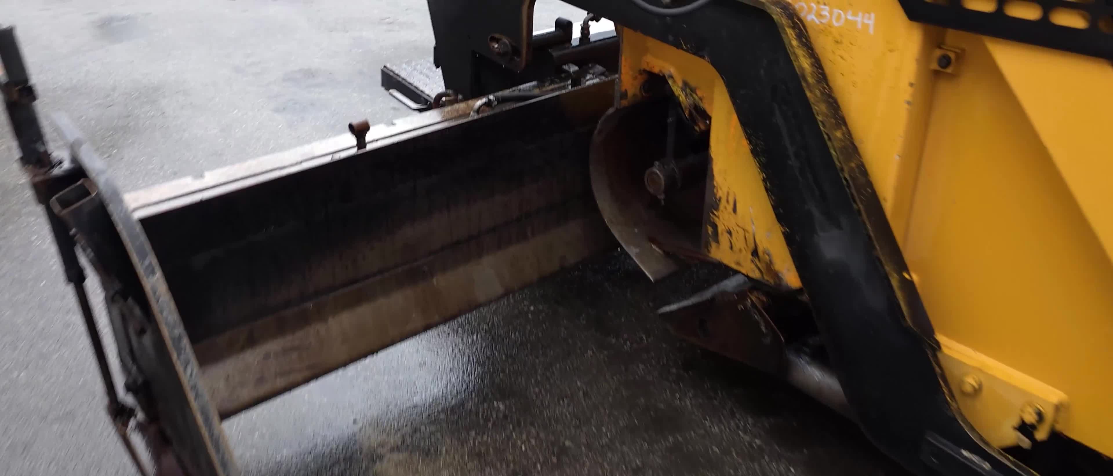 LeeBoy 8515C Asphalt_Pavers 12