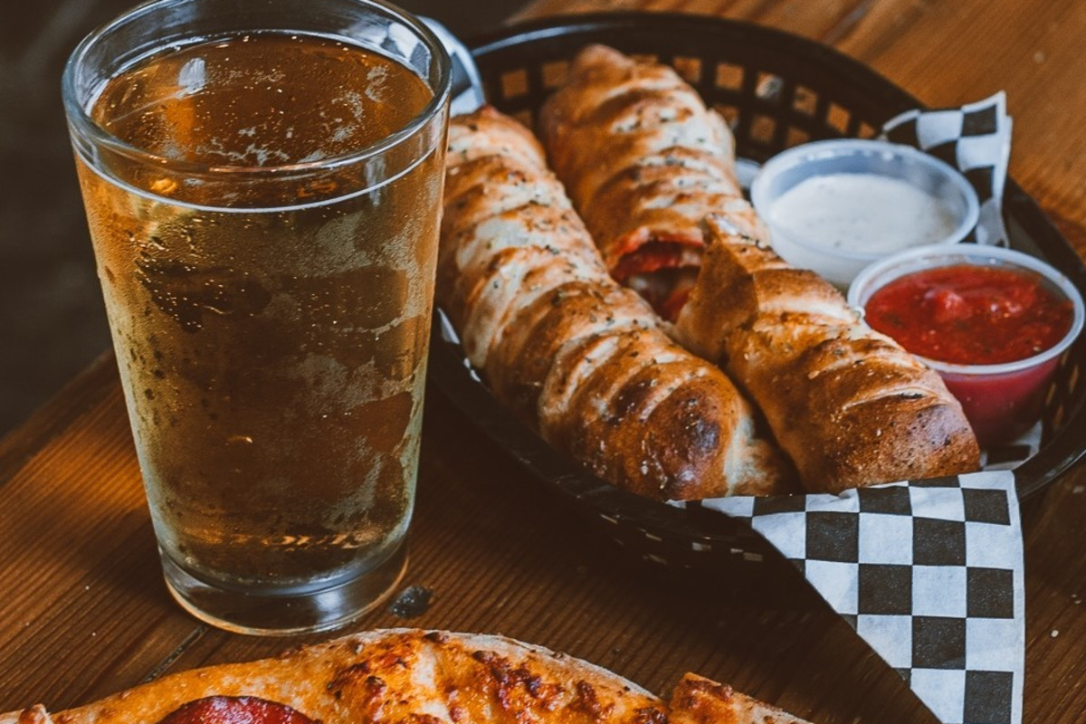 Stout’s Pizza Co. Shaenfield