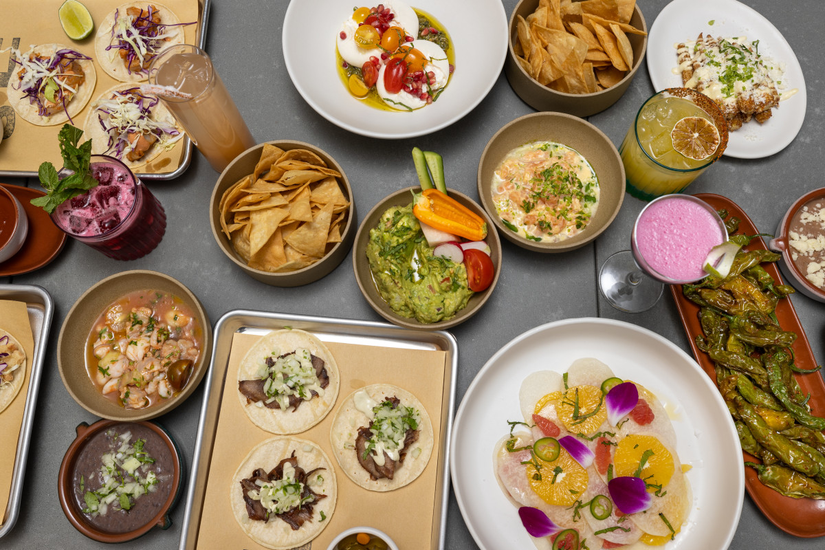 Photo 1 of 4: Tulum Tacos & Tequila