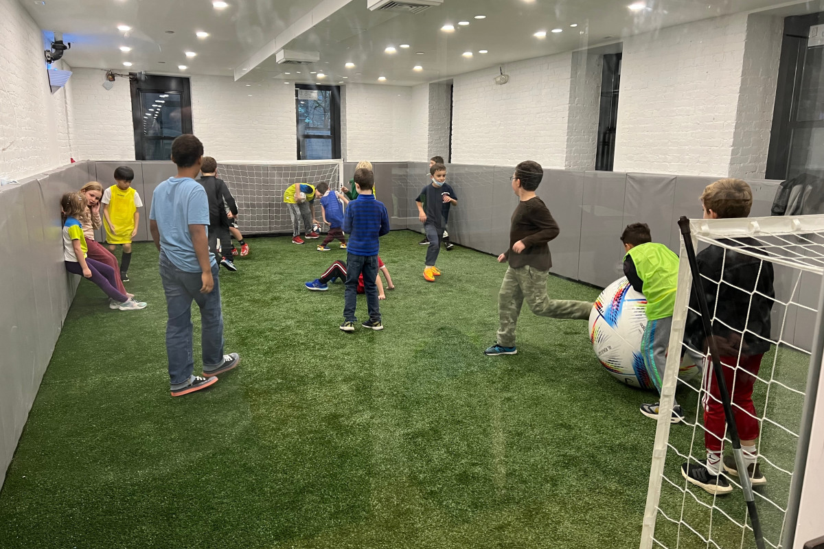 Photo 1 of 4: Crossbar