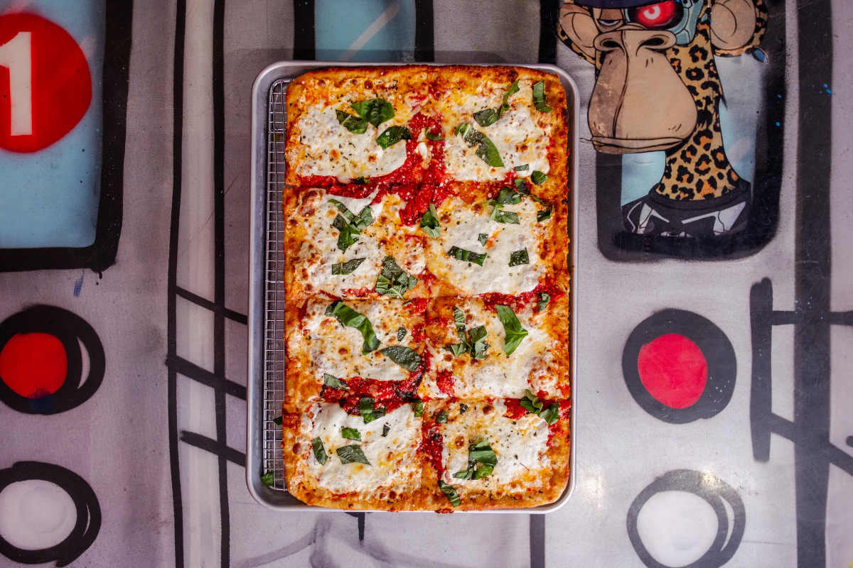 Made in New York Pizza - 72nd