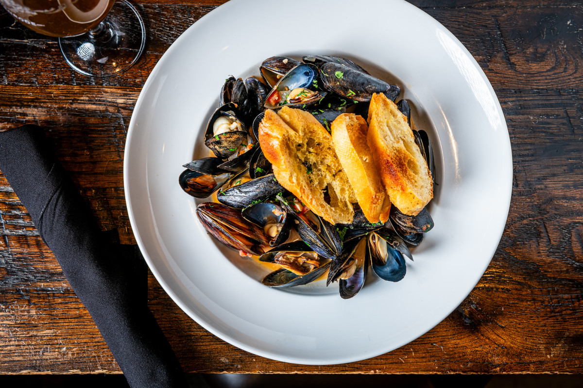 Augie's Annapolis