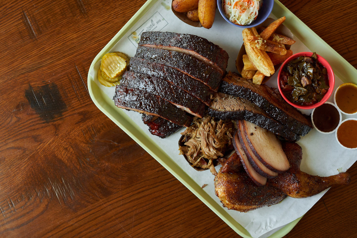 Photo 1 of 4: Tropical Smokehouse - Delray Beach