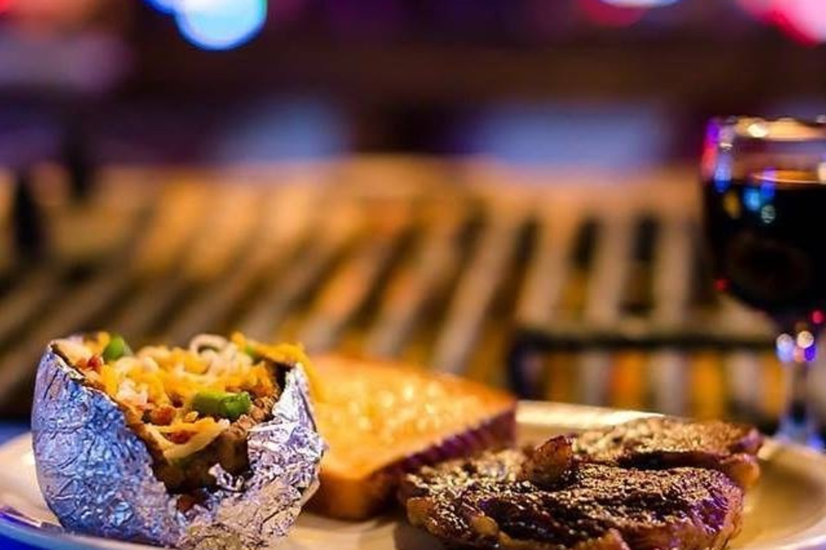 Southern Junction Nightclub & Steakhouse