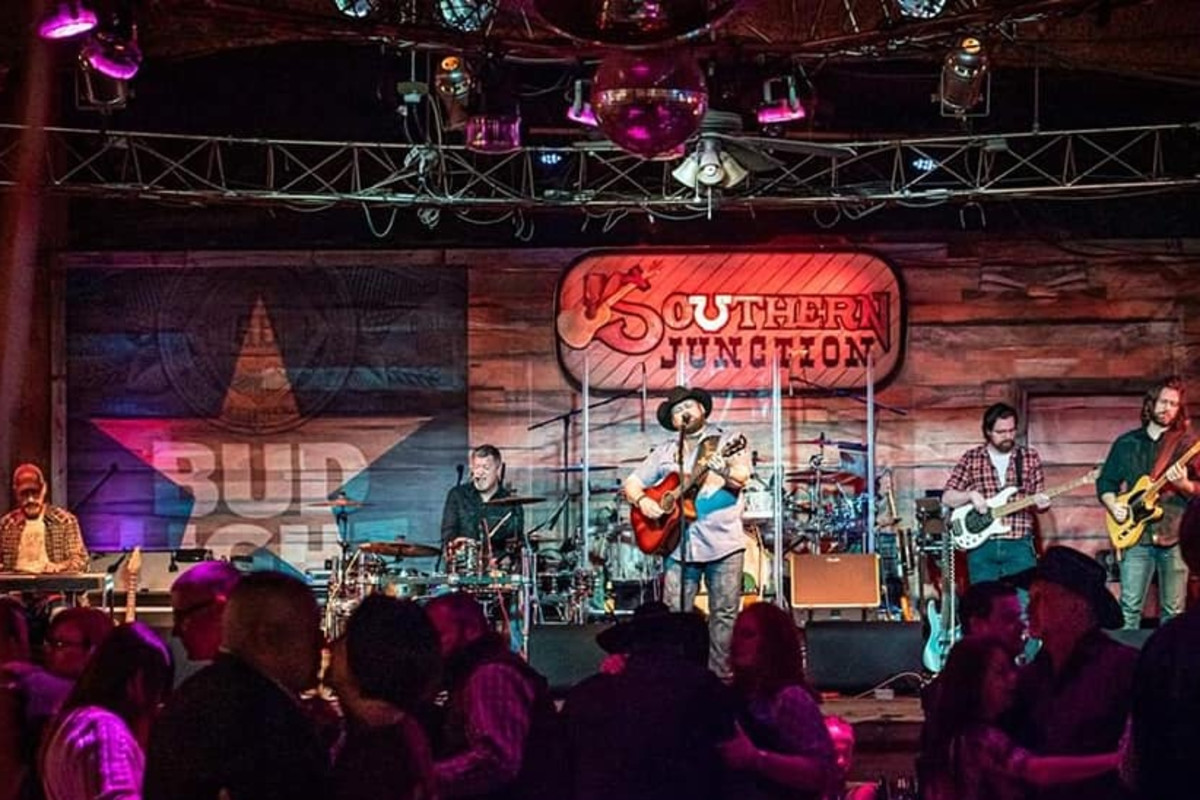 Southern Junction Nightclub & Steakhouse