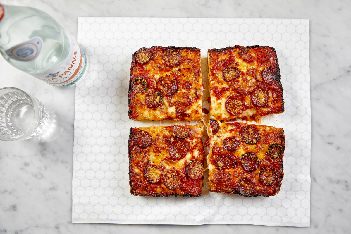 Nonna's Pizza & Sandwiches