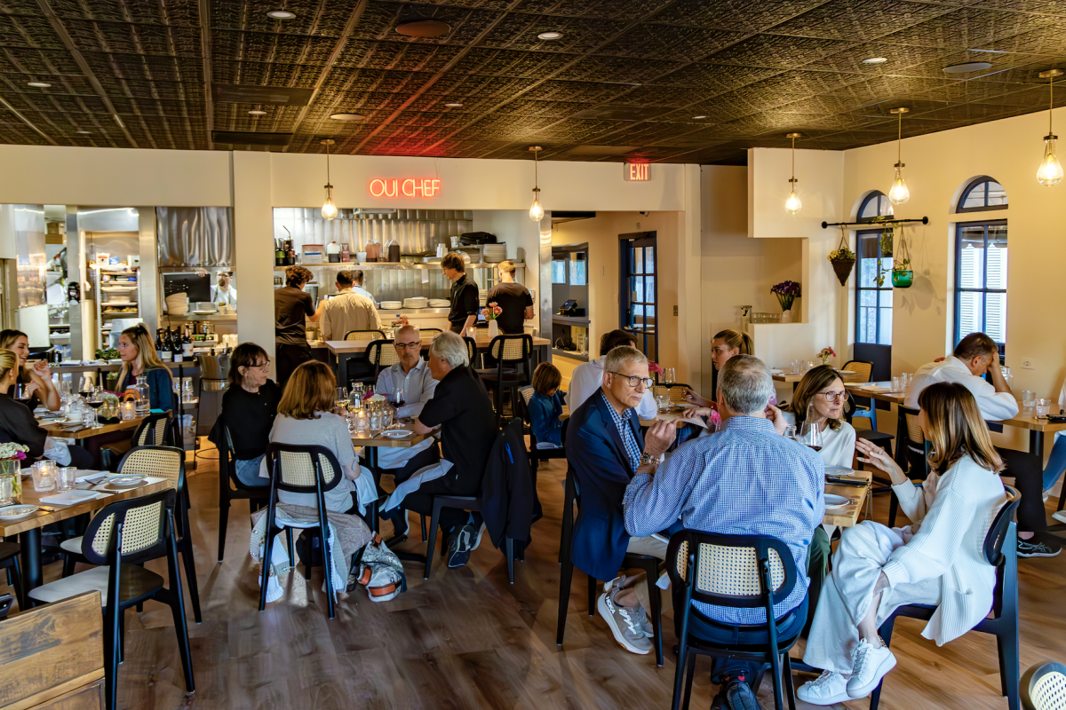 Deux Bistro