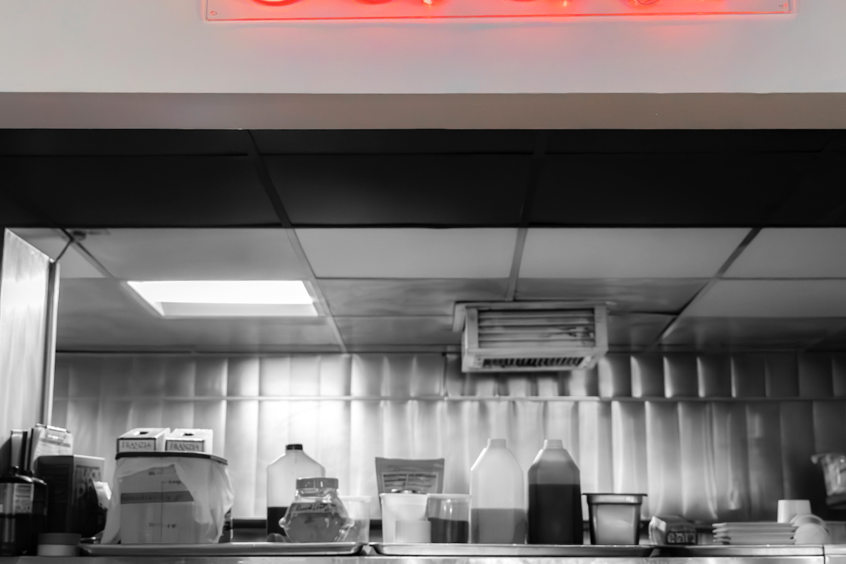 Deux Bistro