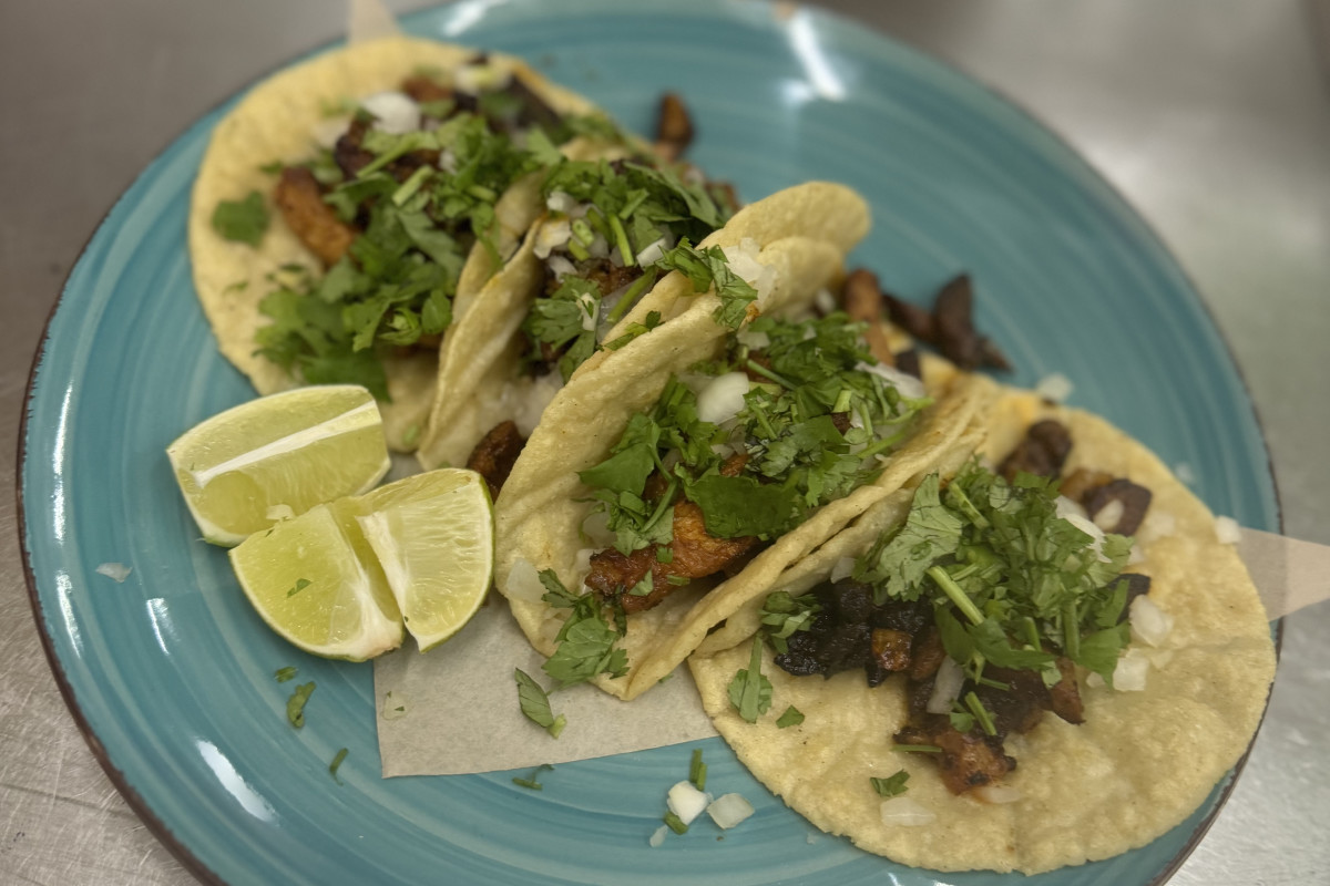 Nellys Taqueria