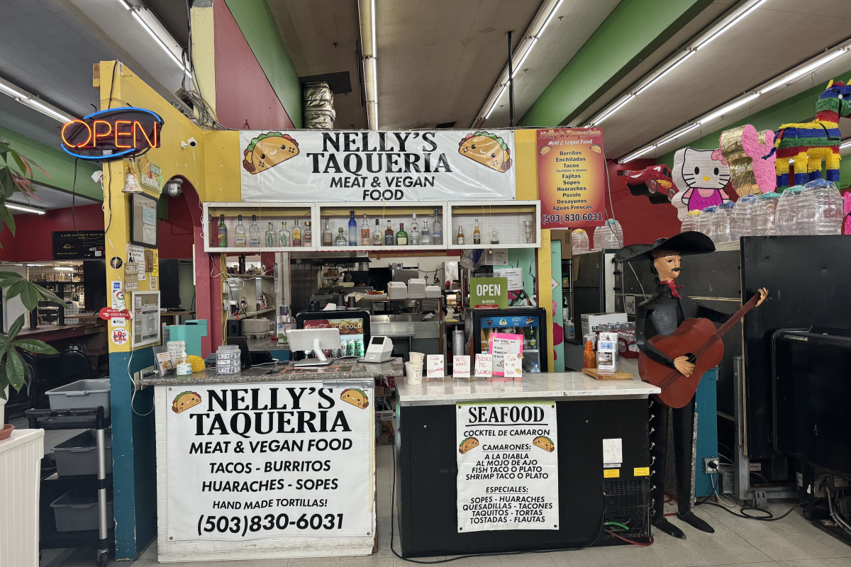 Nellys Taqueria