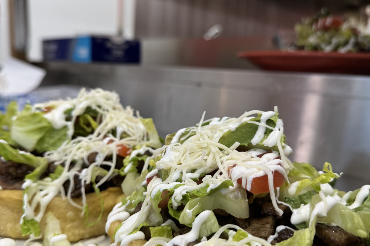 Photo 1 of 4: Nellys Taqueria