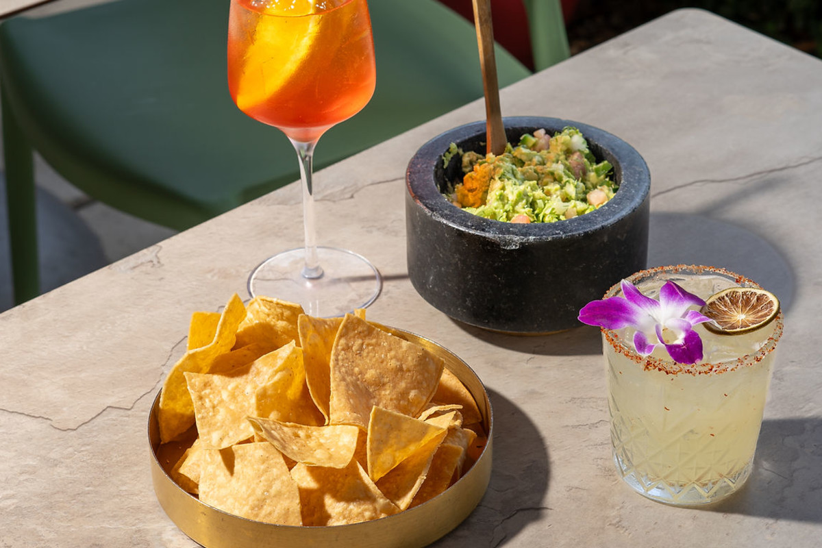 Photo 1 of 4: Tequiztlan Mexican Restaurant & Tequila Bar