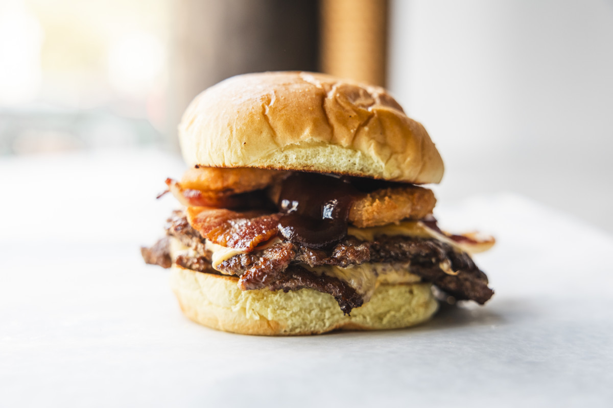 Photo 1 of 4: Casa 13urger