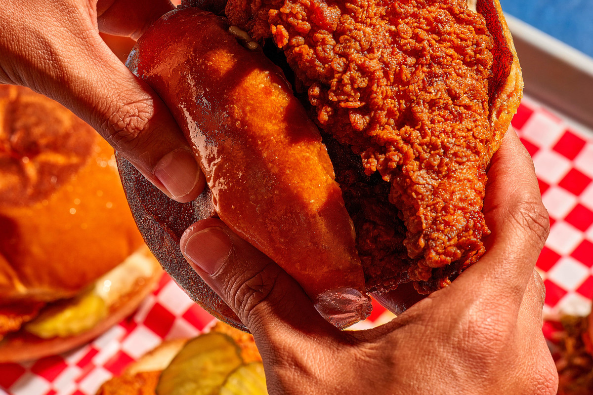 Lea Jane's Hot Chicken