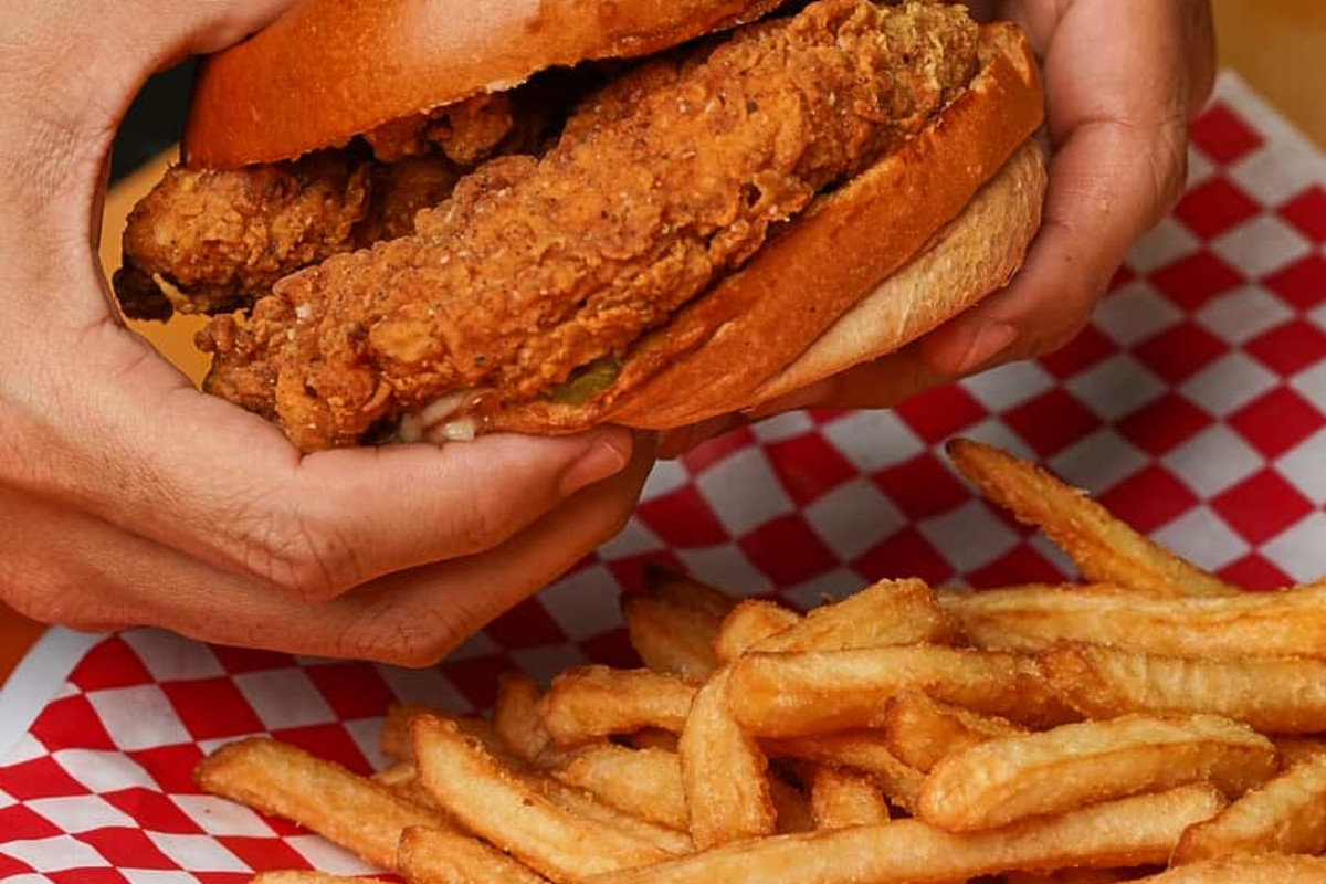 Lea Jane's Hot Chicken