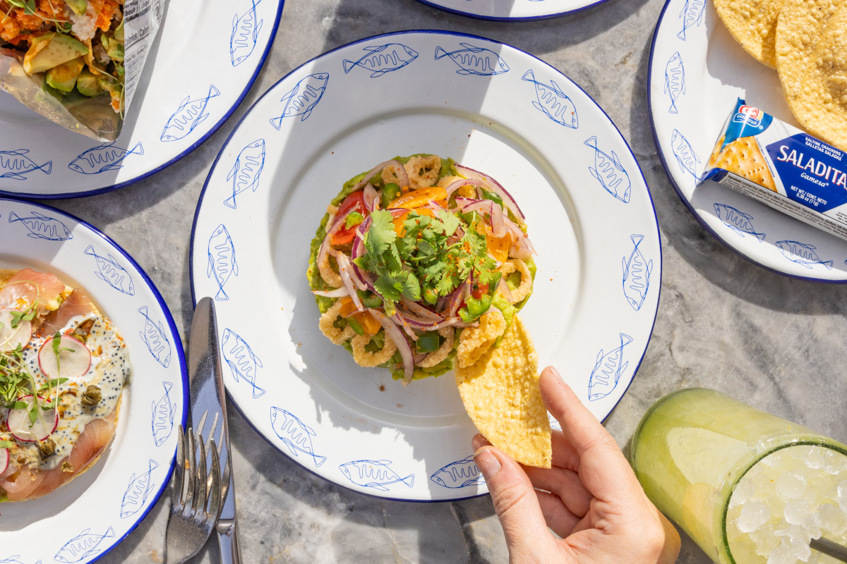 Photo 1 of 4: Mariscos Za Za Zá