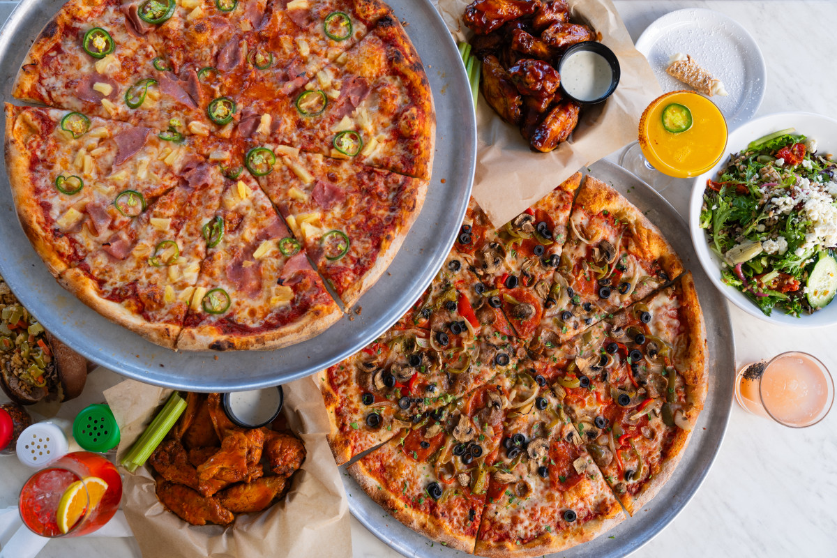 Photo 1 of 4: Crust Pizzeria - Phoenix