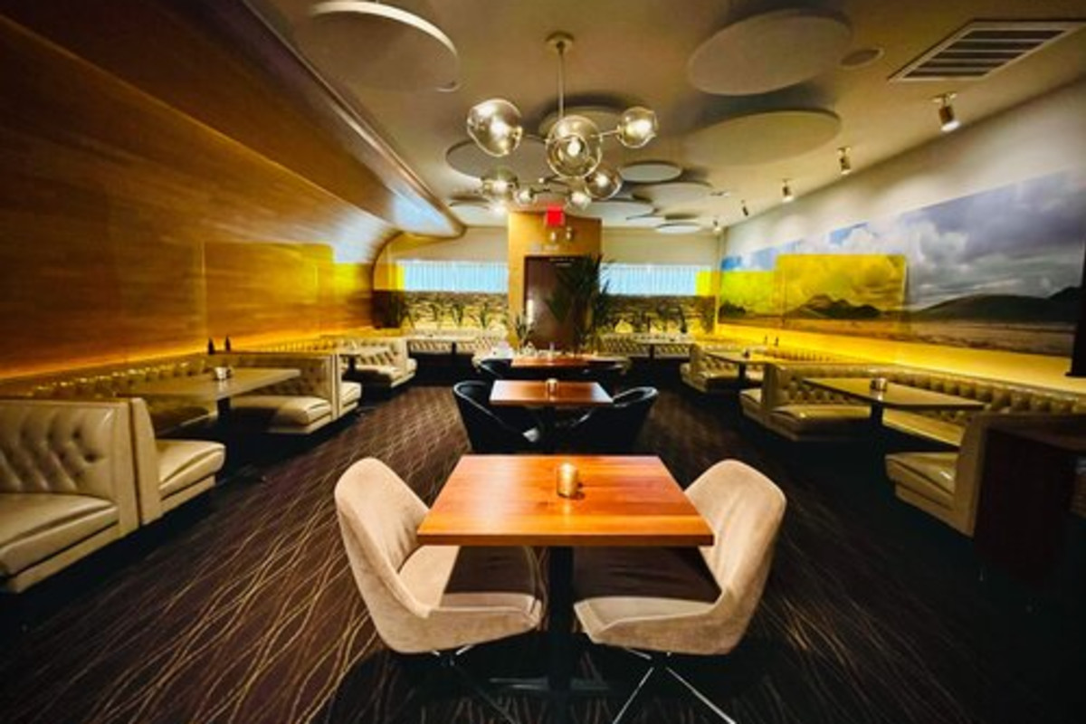 Lounge Here