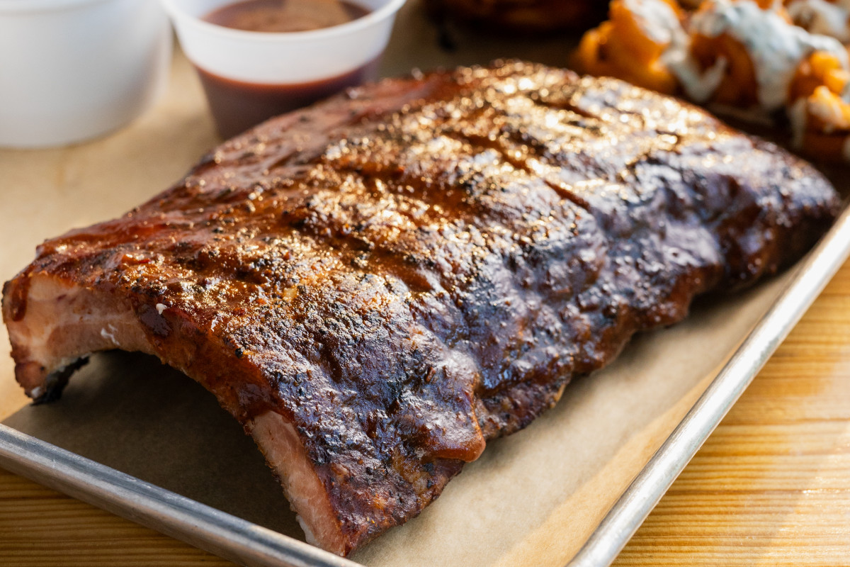 Photo 1 of 4: Stateline Road Smokehouse