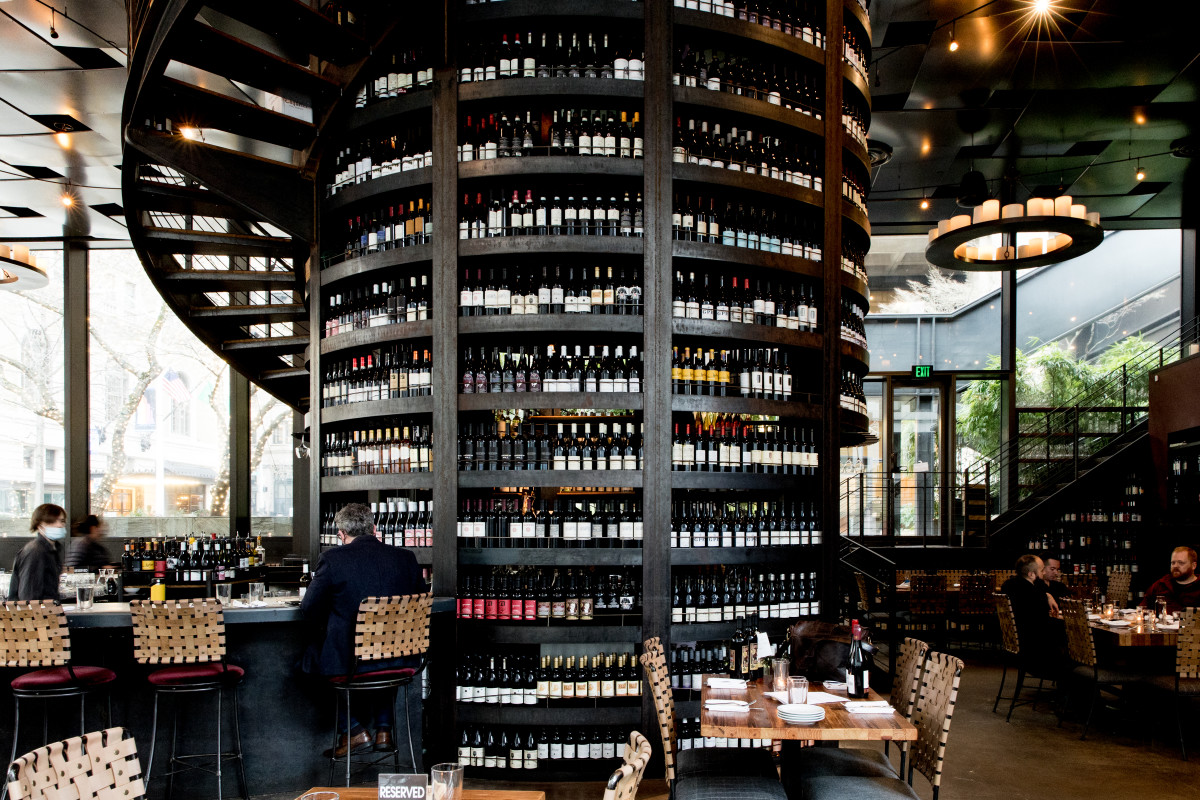 Photo 1 of 4: Purple Cafe & Wine Bar - Seattle