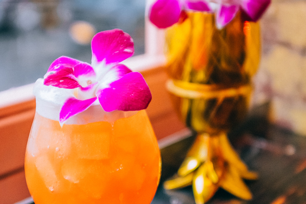 Photo 1 of 4: Tiki Chick