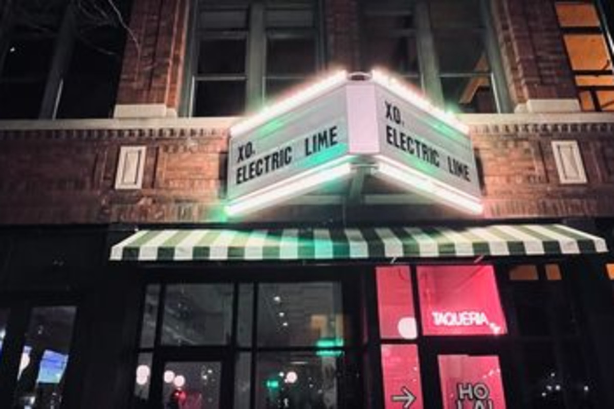 ELECTRiC LiME TAQUERiA