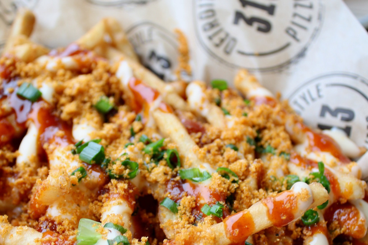 Backlot Pizza + Kitchen - Elkhorn