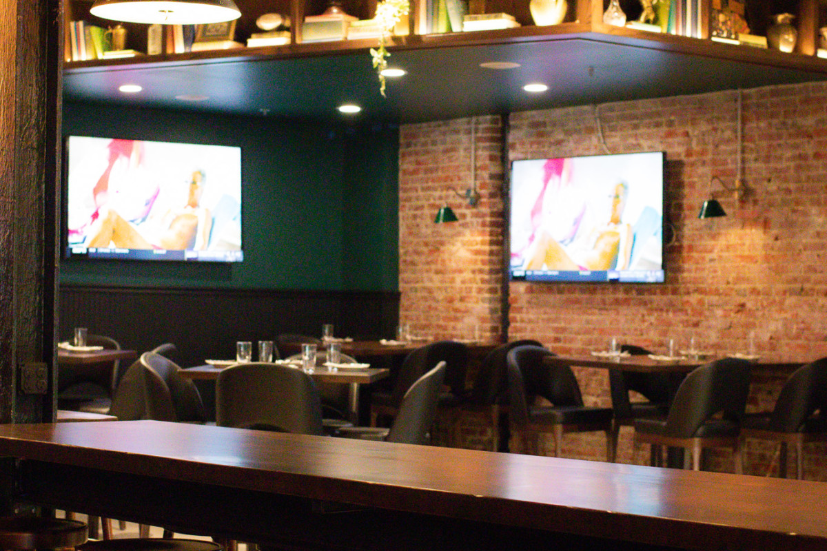 Roost Pub & Kitchen