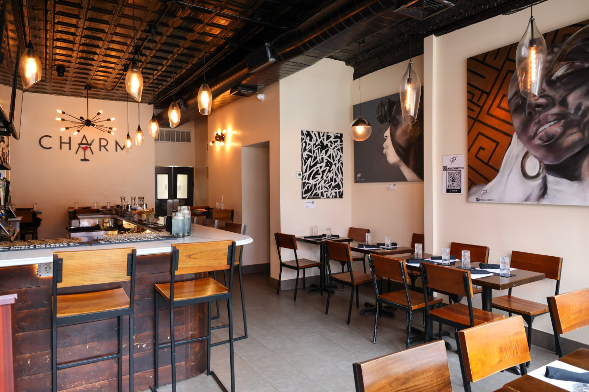 Photo 1 of 4: Charm Bar & Restaurant