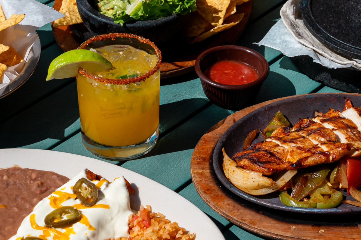 Photo 1 of 4: El Fenix - Mesquite